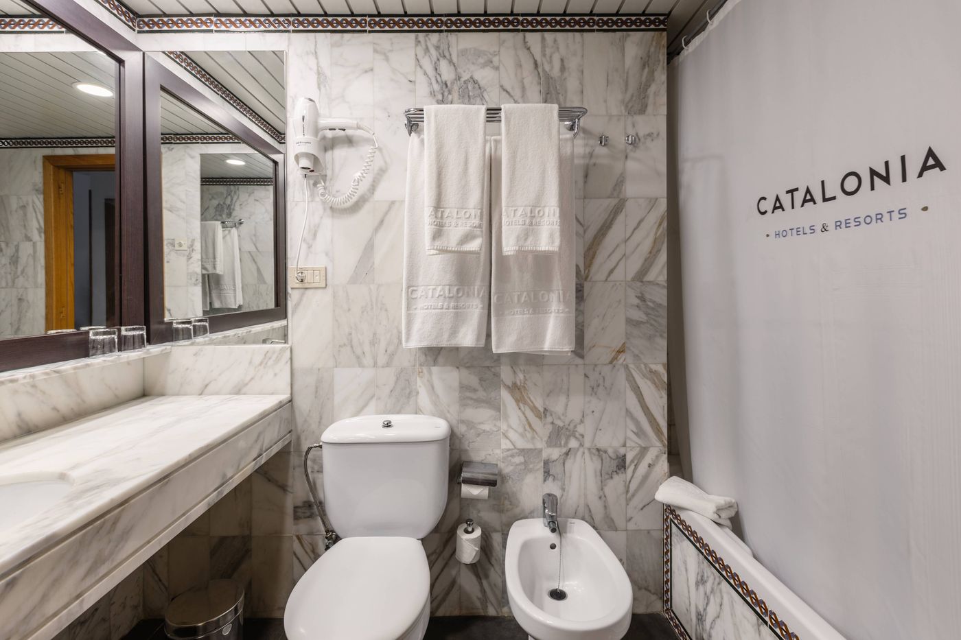 Catalonia-las-Vegas-Room-39