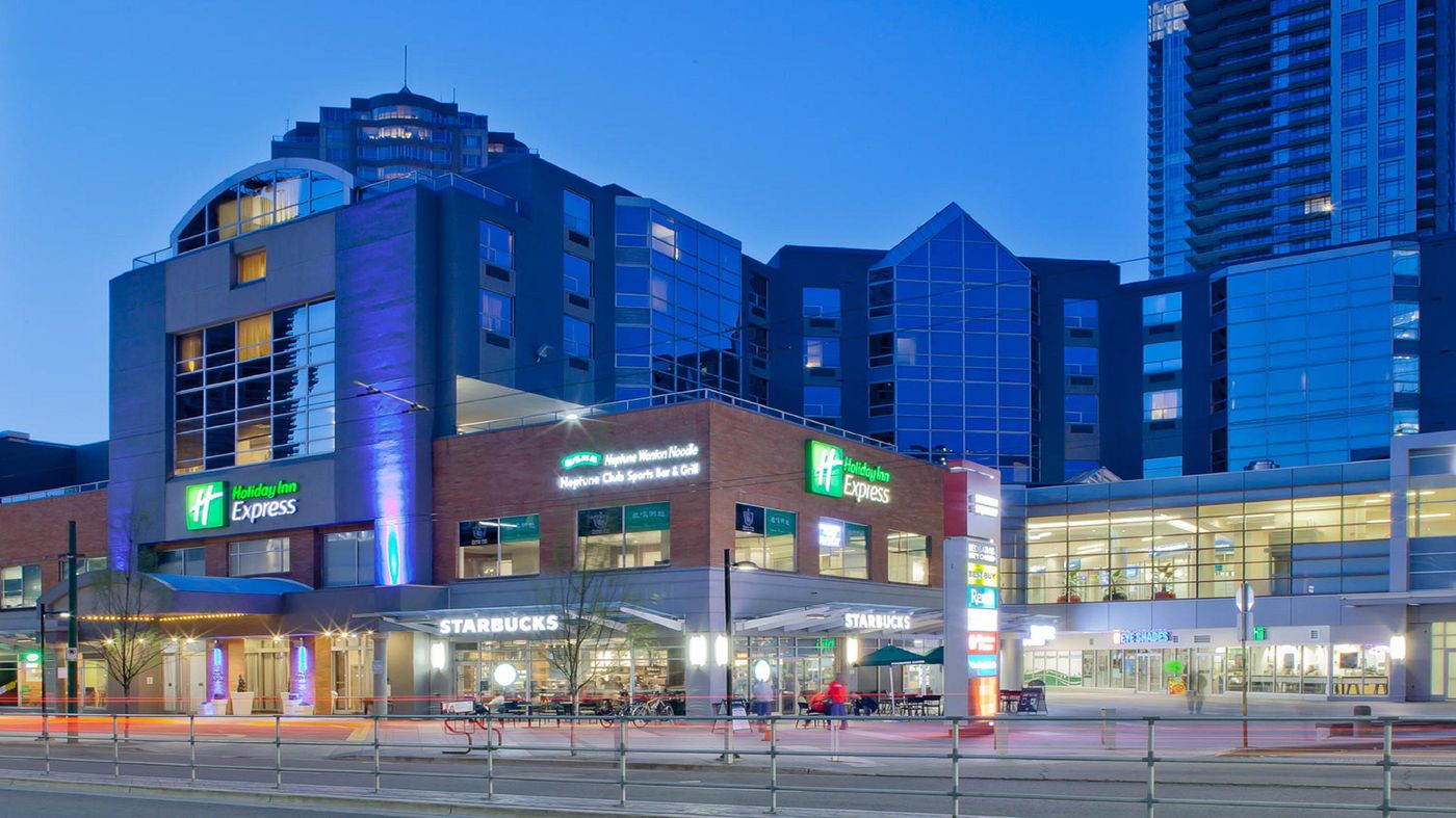 Holiday Inn Express Vancouver-Metrotown (Burnaby)-Canada-Burnaby-General view-1
