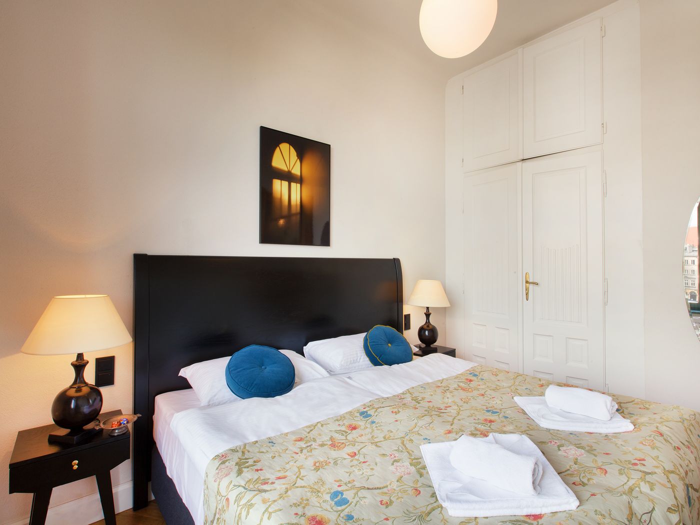 Antique-Apartments-Plac-Szczepanski-Room-45