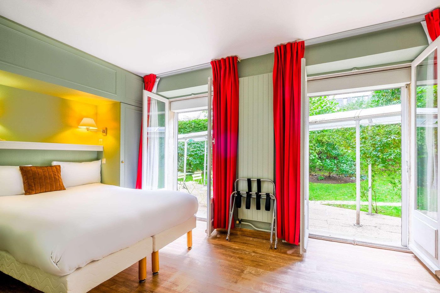 Abaca-Messidor-by-Happyculture-Room-2