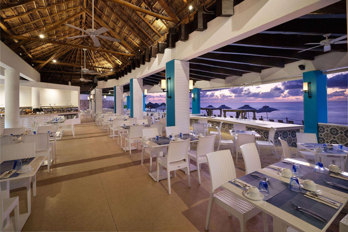 Wyndham-Grand-Cancun-All-Inclusive-Resort---Villas-Restaurant-46