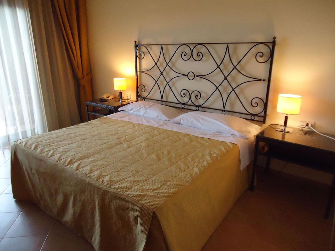 Santa-Tecla-Palace-General-view-34