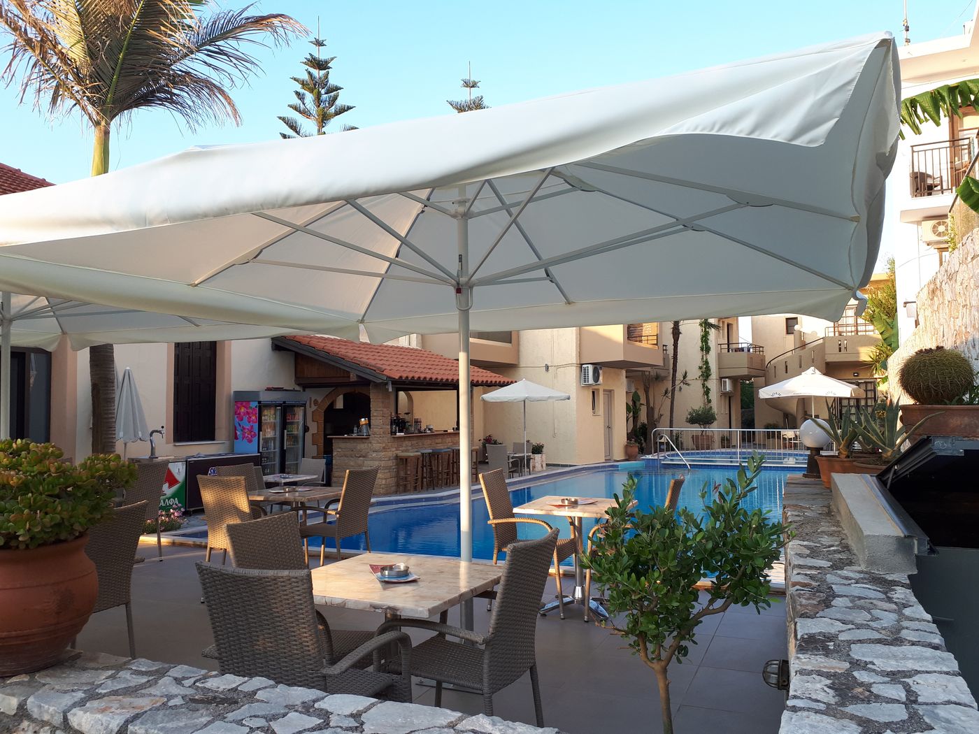 Lola-Apartments-General-view-4