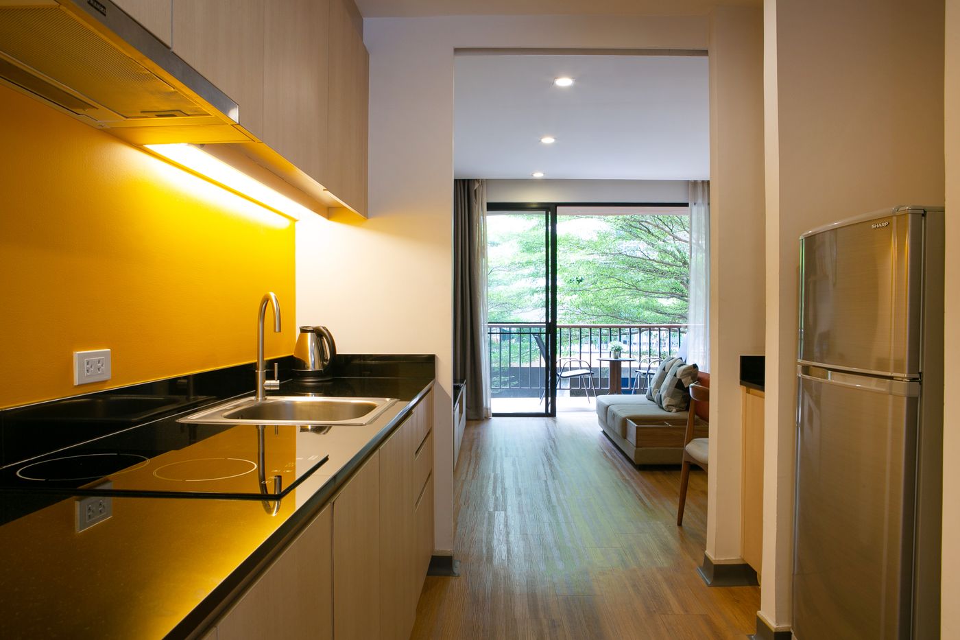 The-Silver-Palm-Wellness-Resort---Bangkok-Room-4