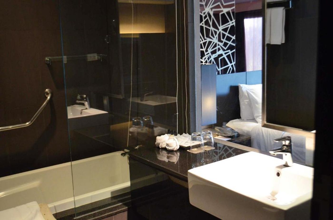 Golden Tulip Mandison Suites-Thailand-BANGKOK-Room-10