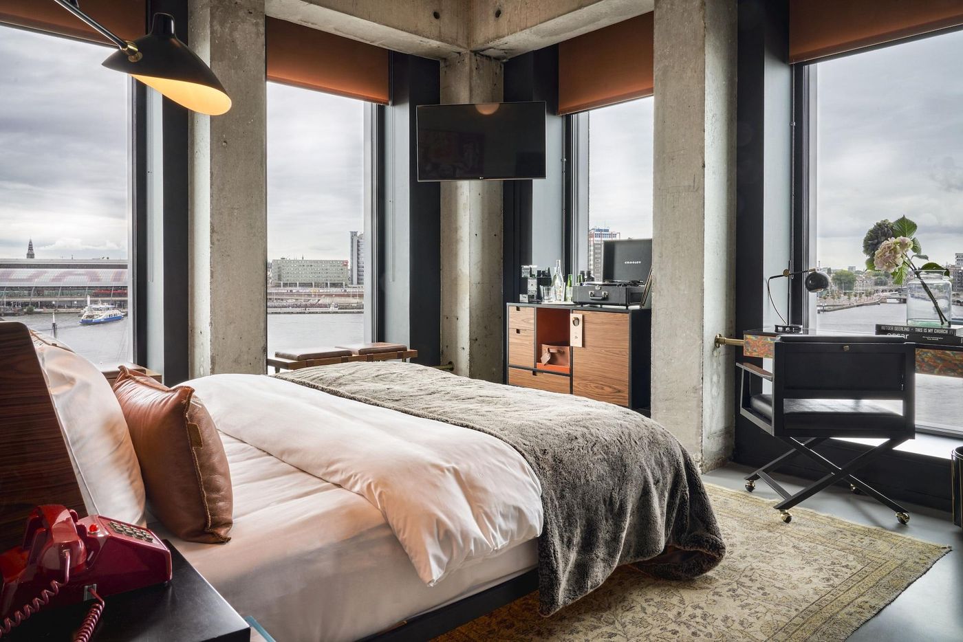 Sir-Adam-Hotel--part-of-Sircle-Collection-Room-5