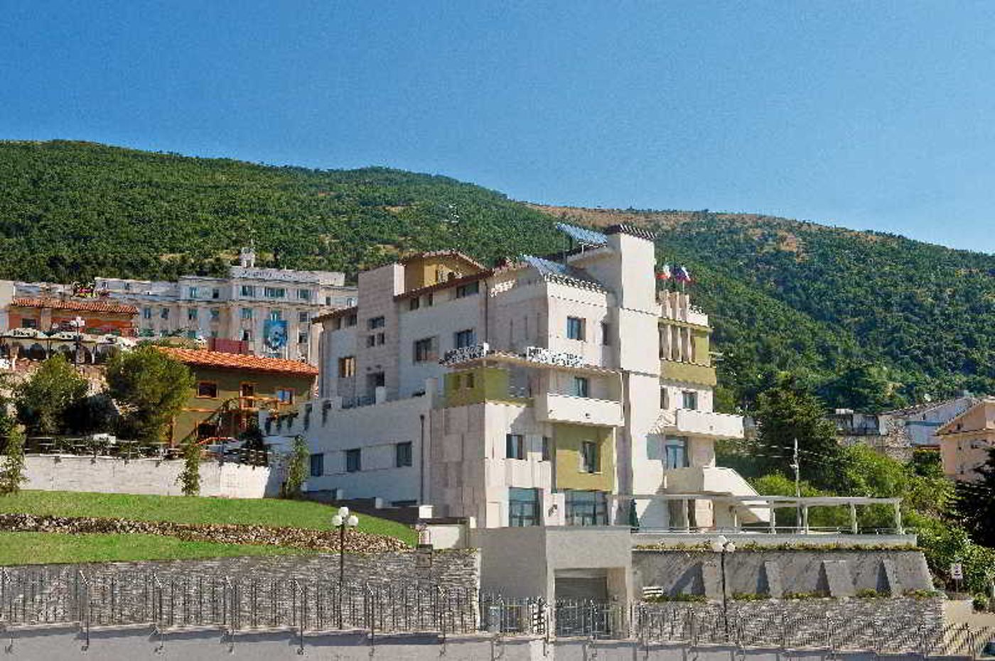 Vittoria Hotel-Italy-San Giovanni Rotondo-General view-3
