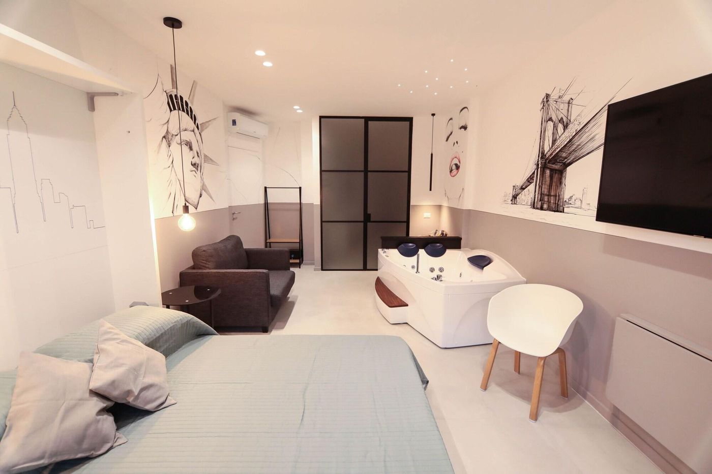 O-Effe--Global-Suites-at-Vatican-General-view-13