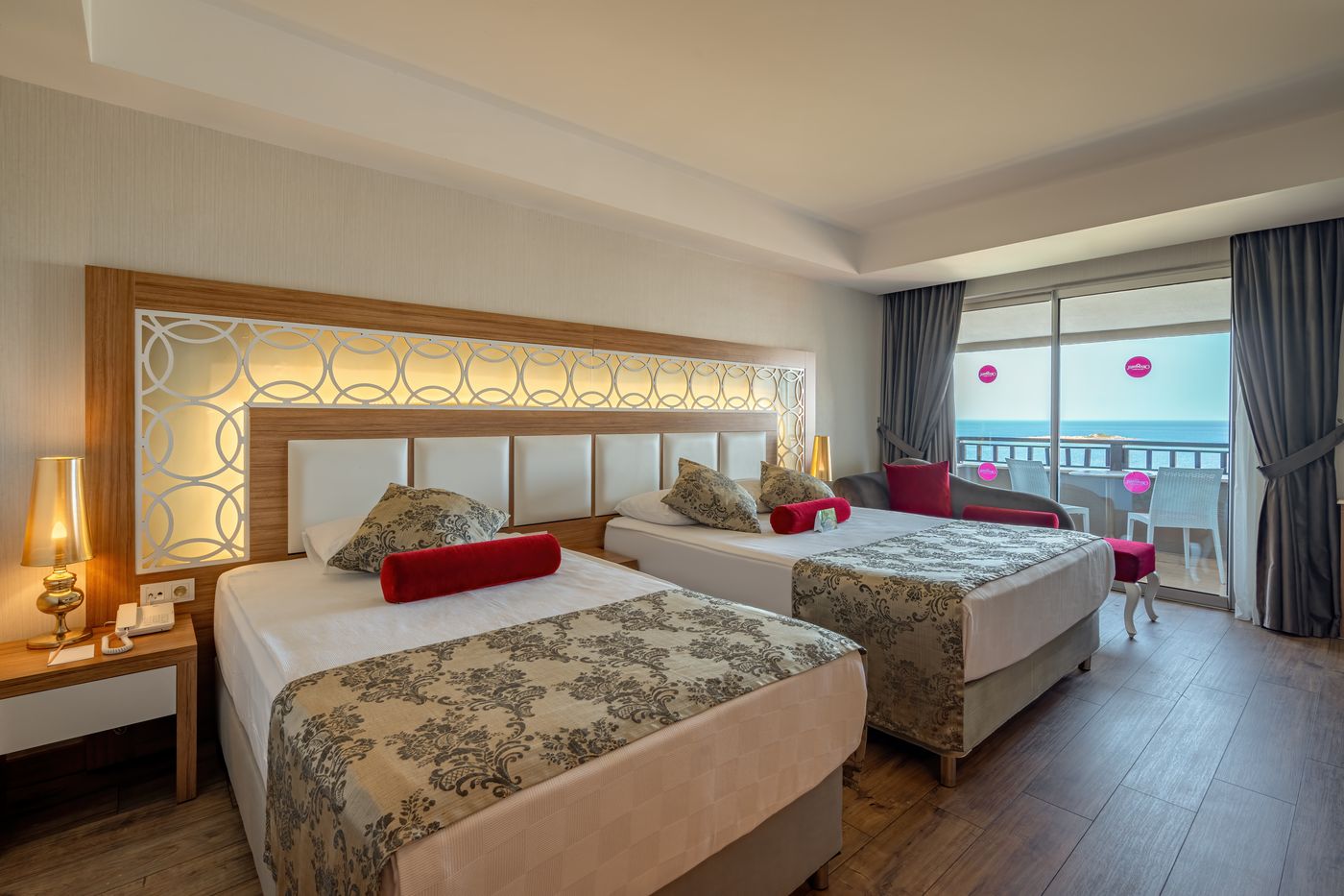 Justiniano Deluxe Resort