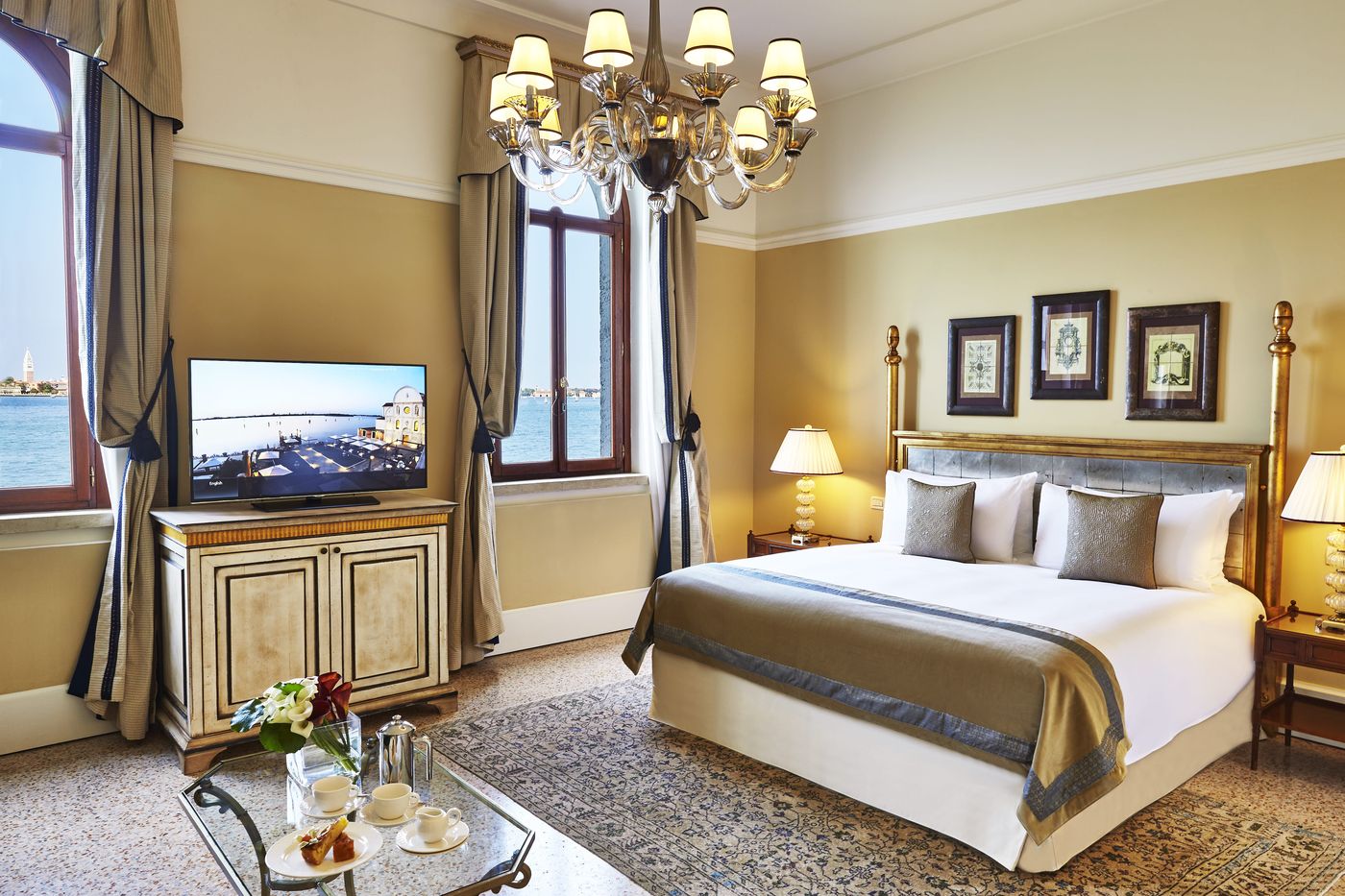 San-Clemente-Palace-Kempinski-Hotel-Venice-Room-8