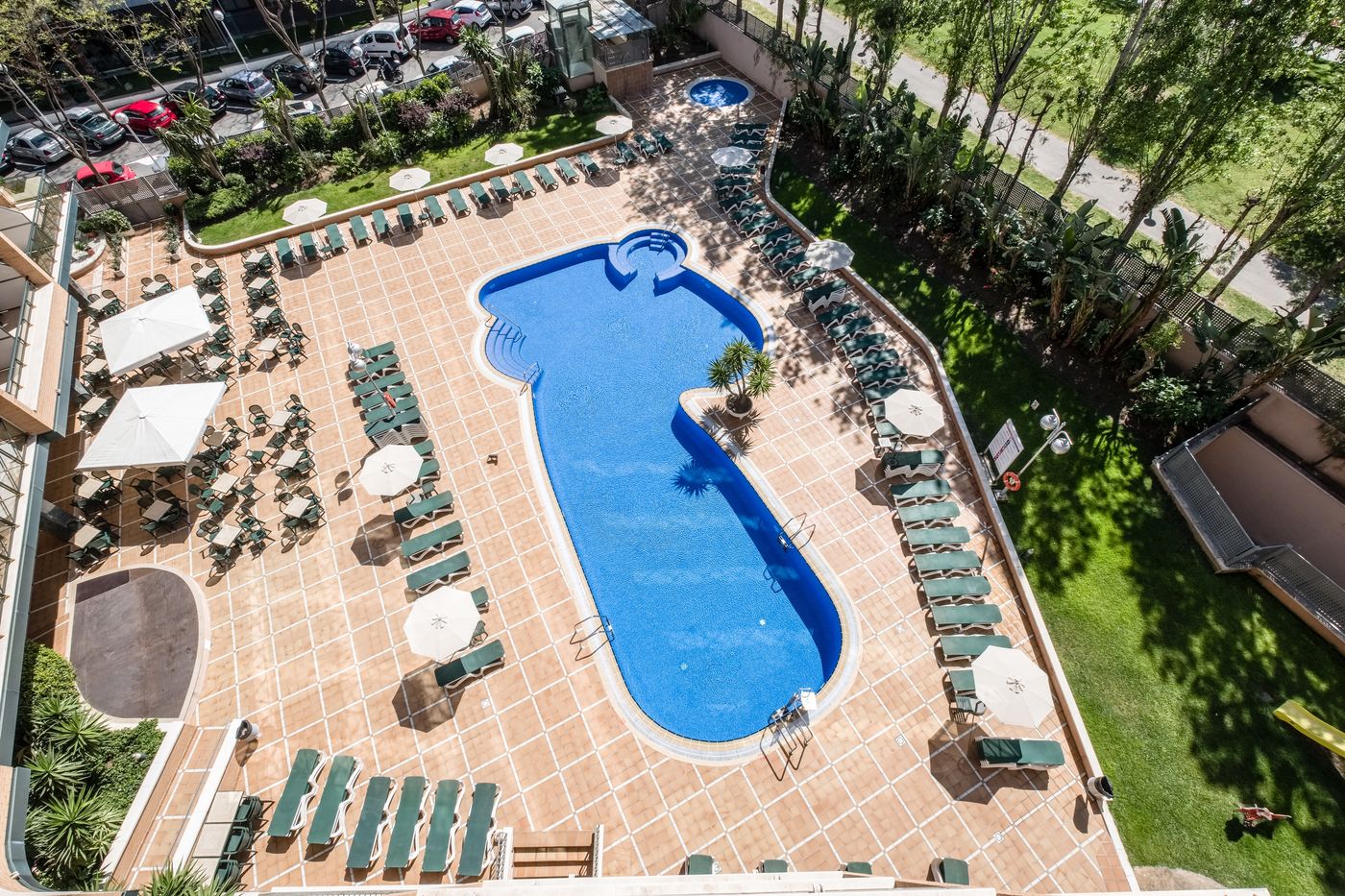 California-Palace-Pool-10