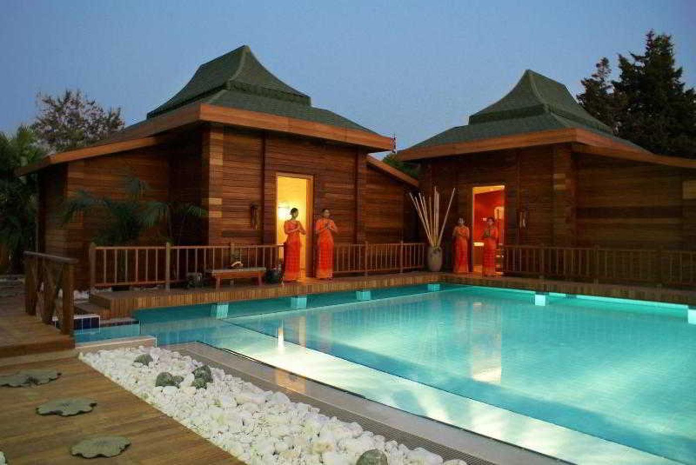 Sheraton-Cesme-Resort-Hotel---SPA-Pool-19