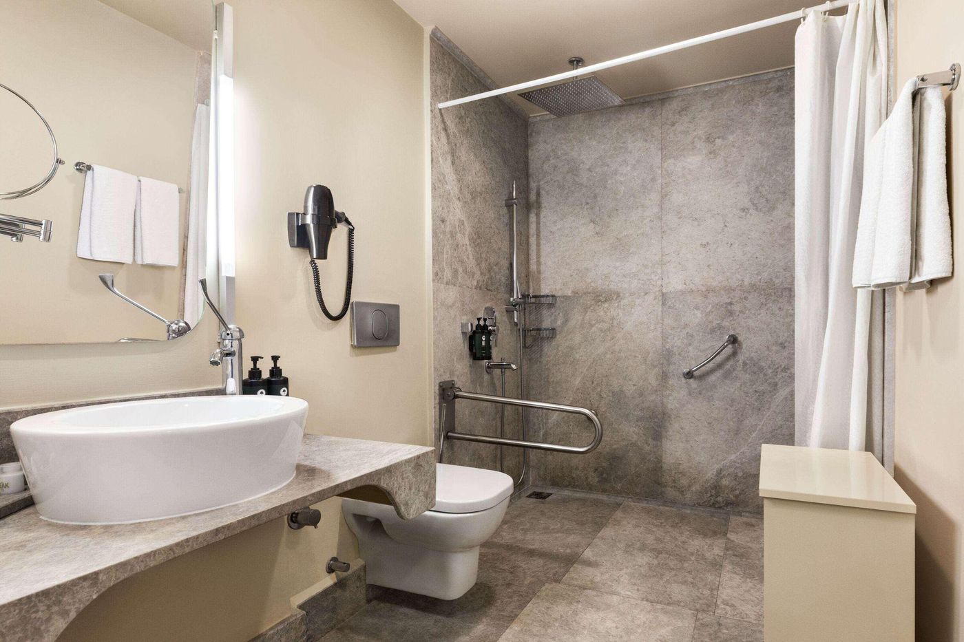 Ramada-by-Wyndham-Istanbul-Pera-Room-50