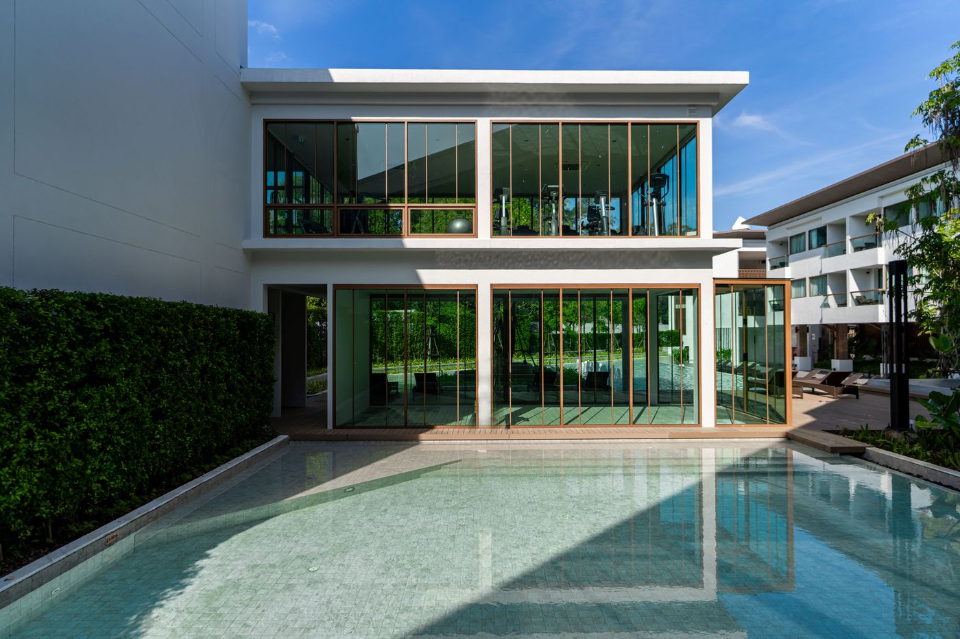 Bella-Nara-Phuket-Naiyang-Beach-Pool-7