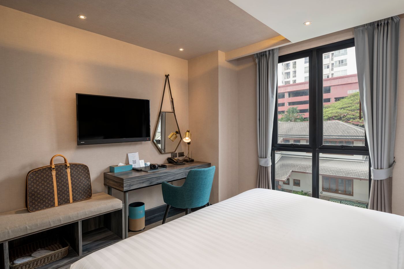 Vince-Hotel-Pratunam-Room-30