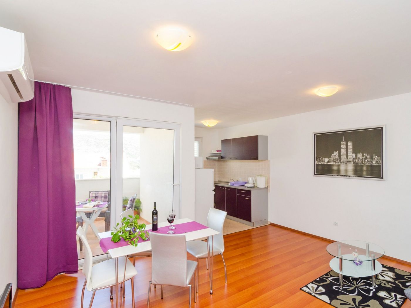 Apartments-Mira-Room-8