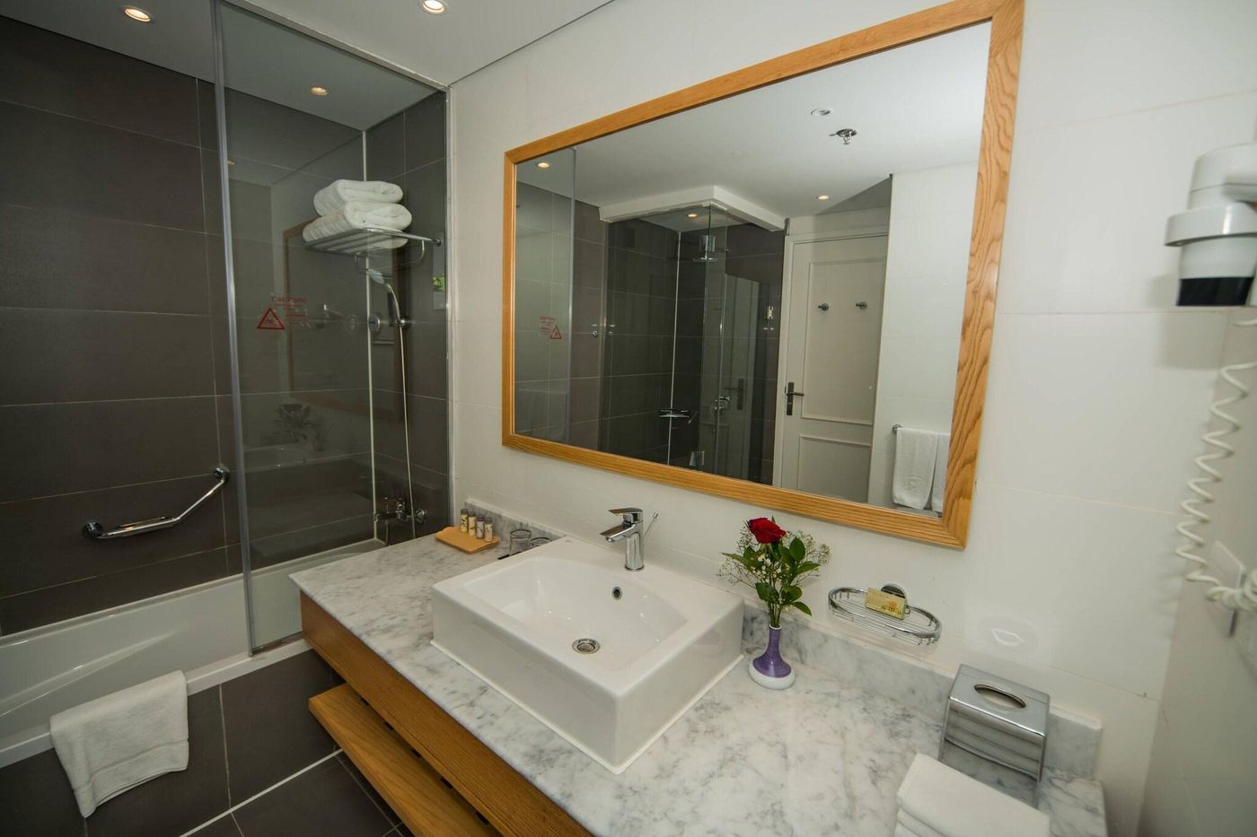 Renaissance-Sharm-El-Sheikh-Golden-View-Beach-Rest-Room-43