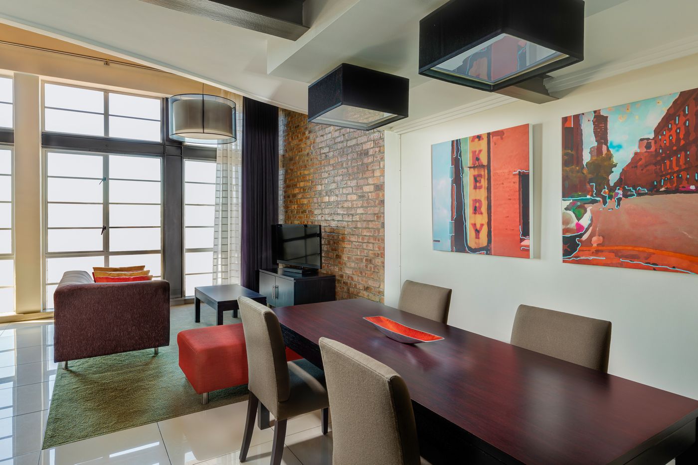 Garden-Court-Victoria-Junction-Hotel-Room-9