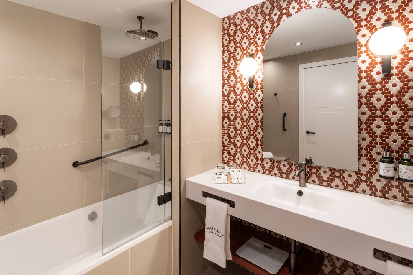 Senator-Gran-V----a-70-Spa-Room-43