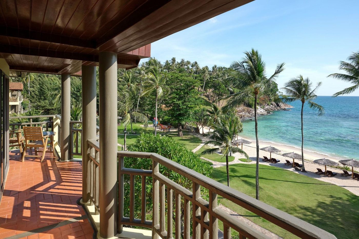 Phuket-Marriott-Resort---Spa--Merlin-Beach-Beach-11