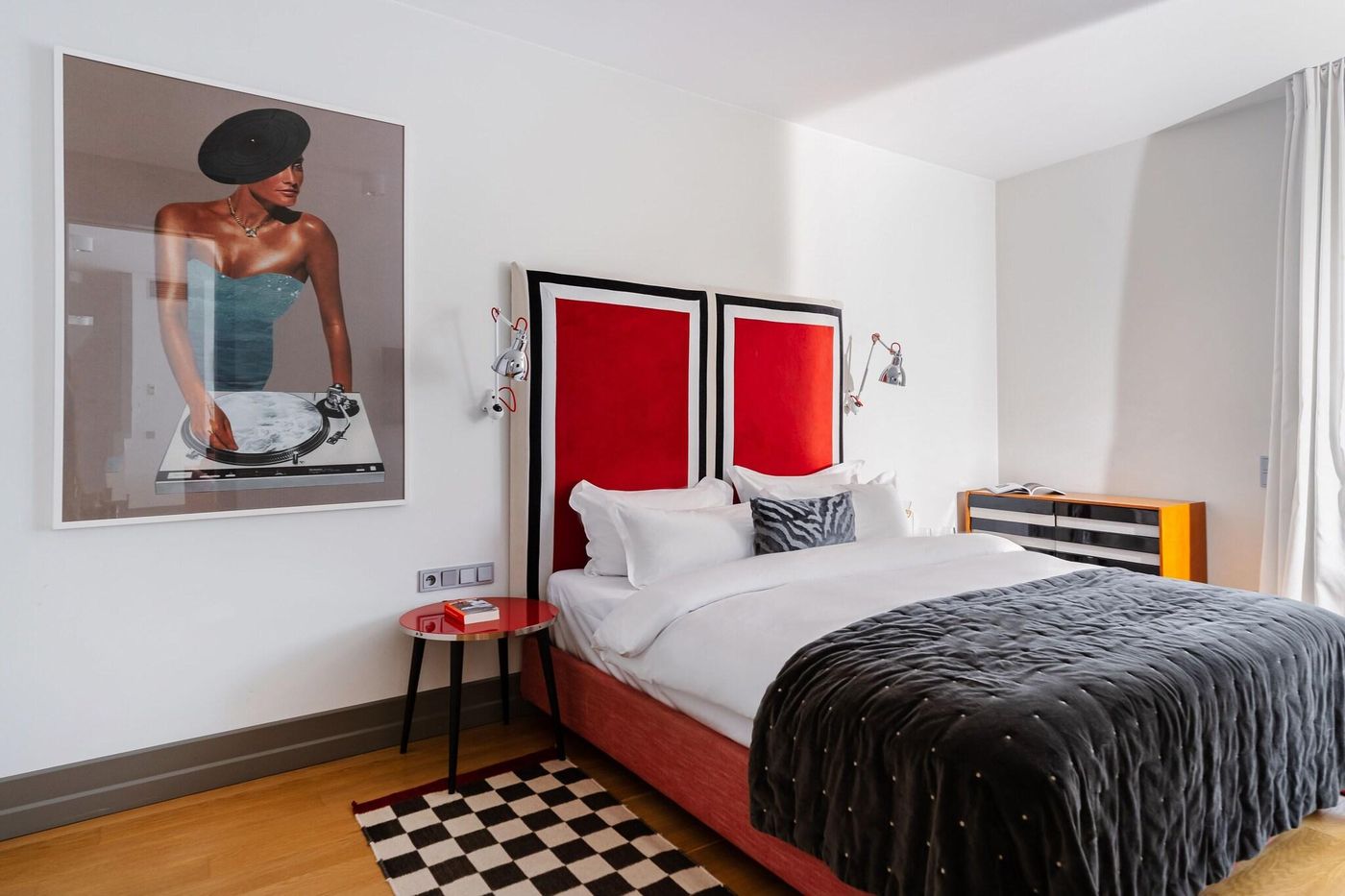 H15-Boutique-General-view-51