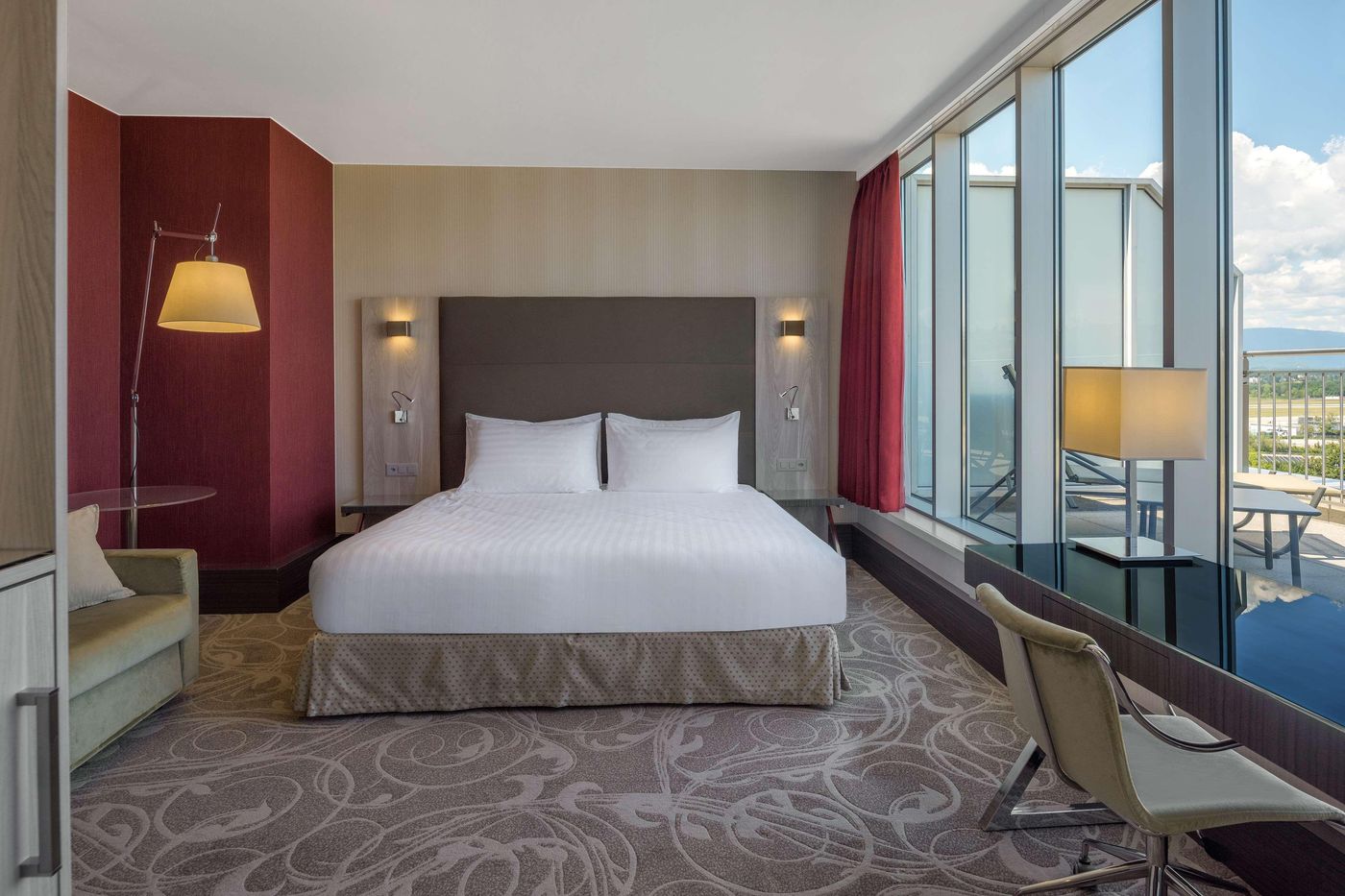 Hilton-Geneva-Hotel---Conference-Centre-Room-37