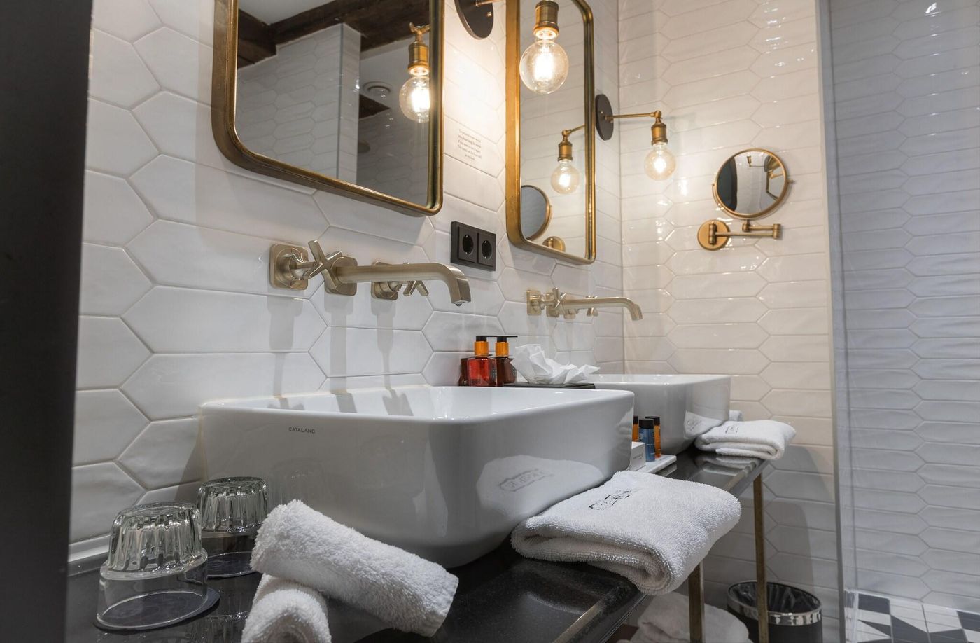 The-Hendrick-S-Hotel-Room-52