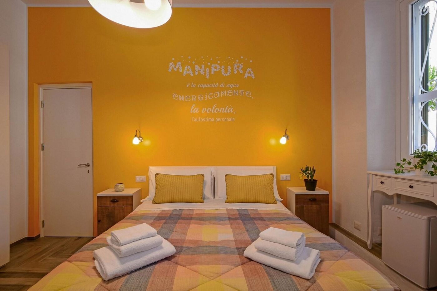 Allegras House Caracciolo-Italy-ROME-Room-7