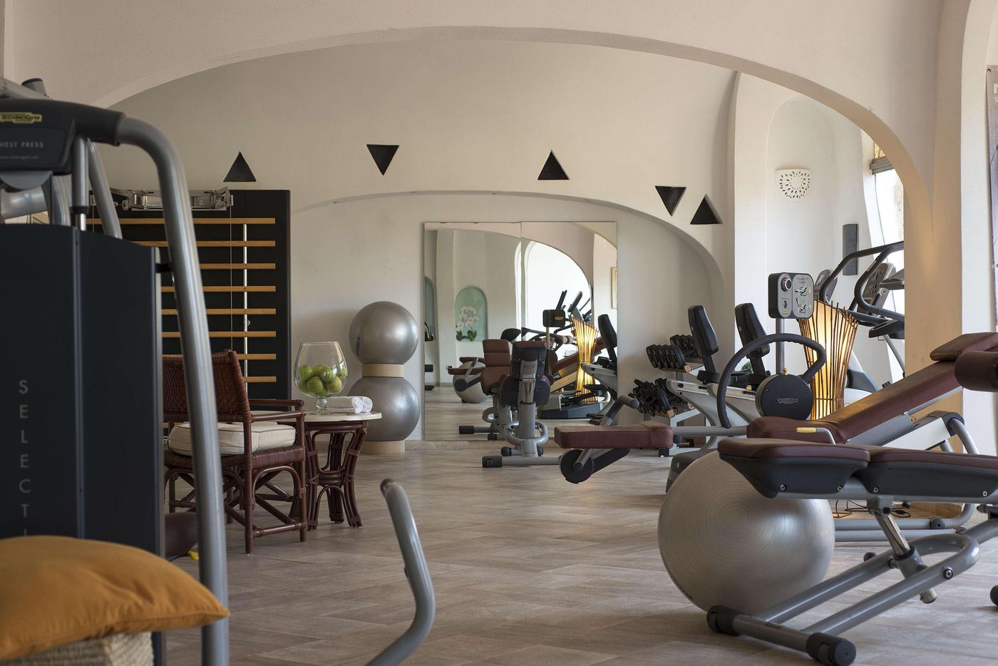 Grand-Hotel-Poltu-Quatu-Sports-and-Entertainment-66