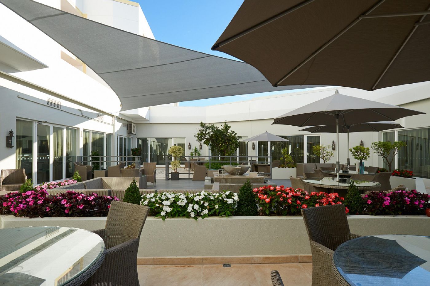 Dona-Filipa-Hotel-Bar-11