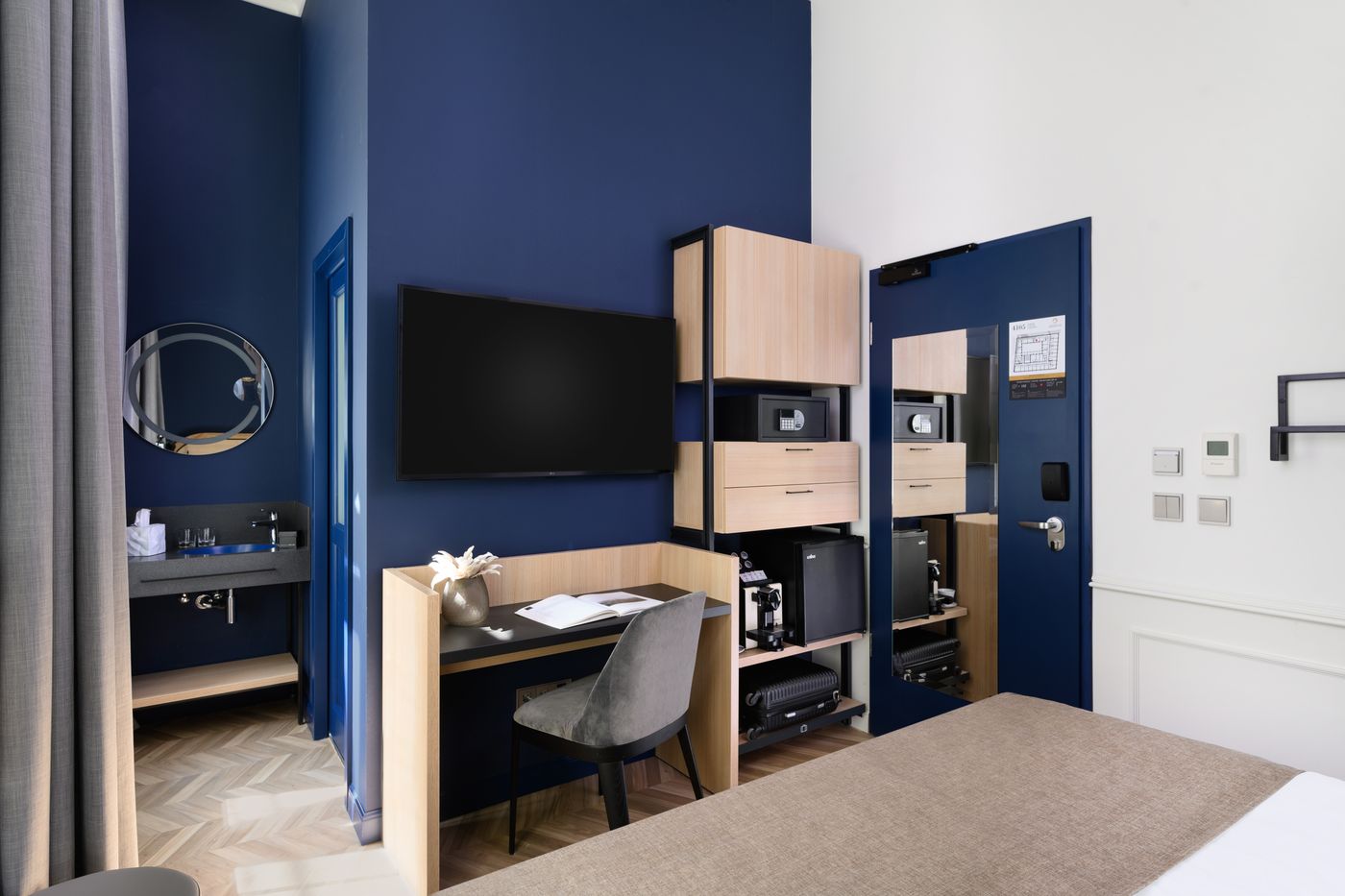 Hotel-Oktogon-Haggenmacher-Room-34