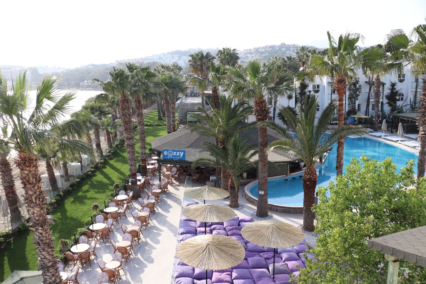 Parkim-Ayaz-Hotel-Pool-13