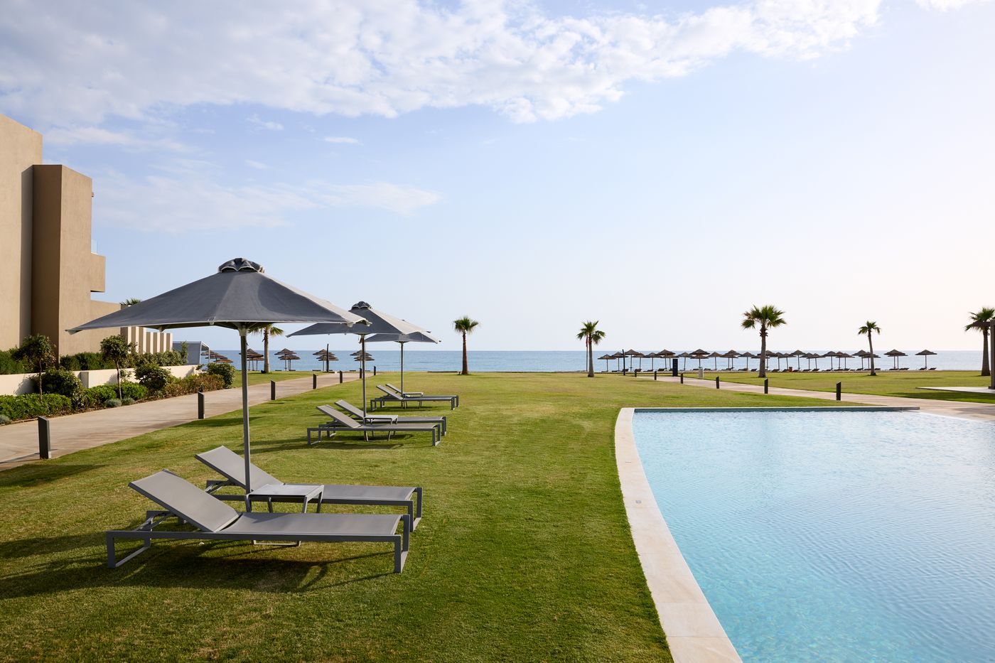 Euphoria-Resort-Pool-12