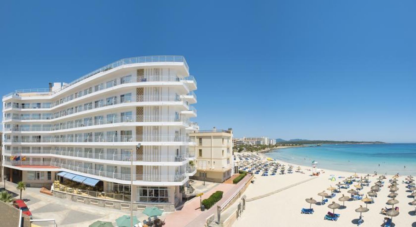 Universal Perla De S'Illot