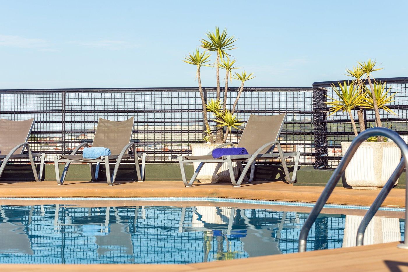 Holiday Inn Lisboa - Portugal - LISBOA - Beach - 1