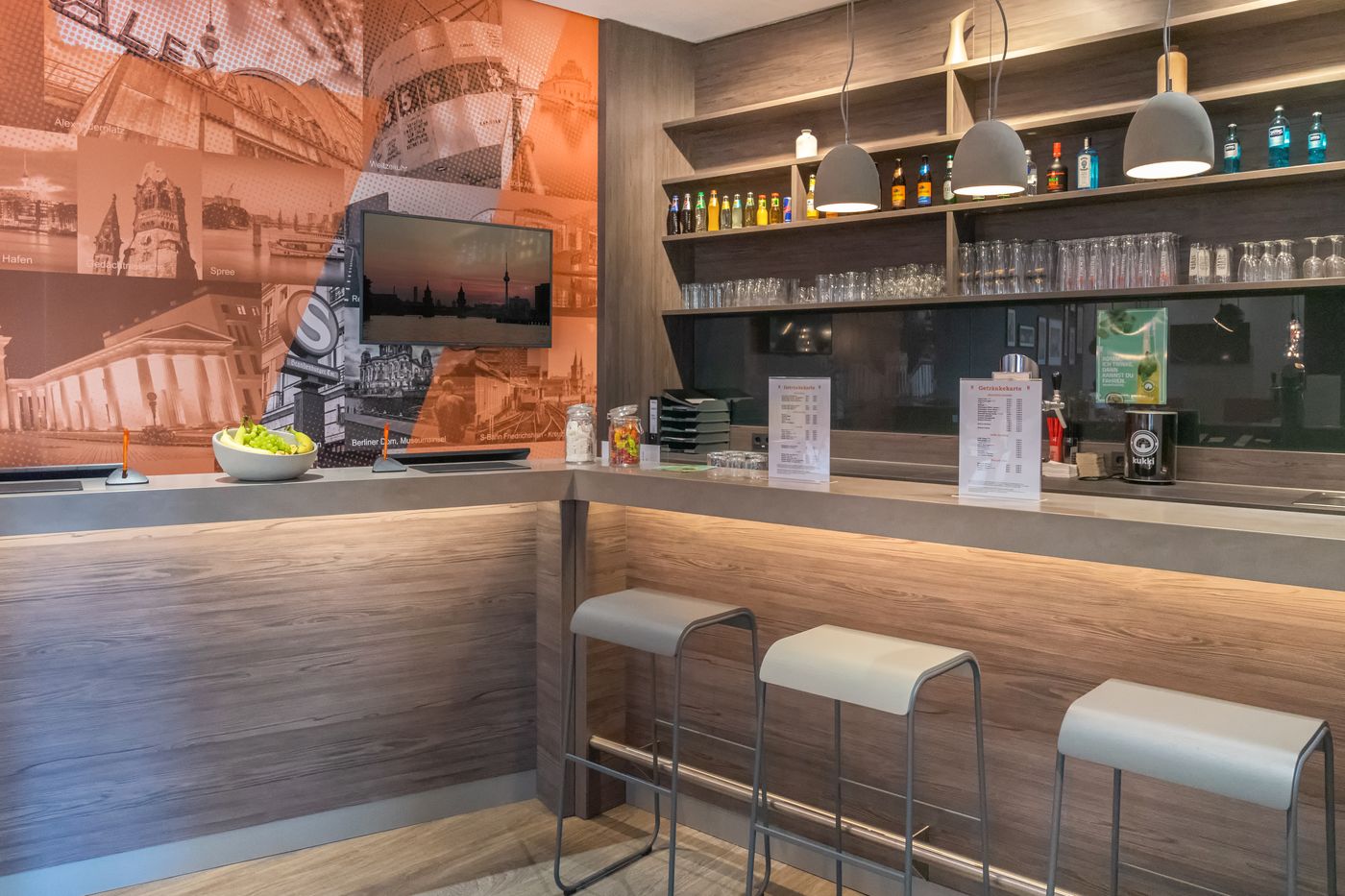 Campanile-Berlin-Brandenburg-Airport-Bar-5