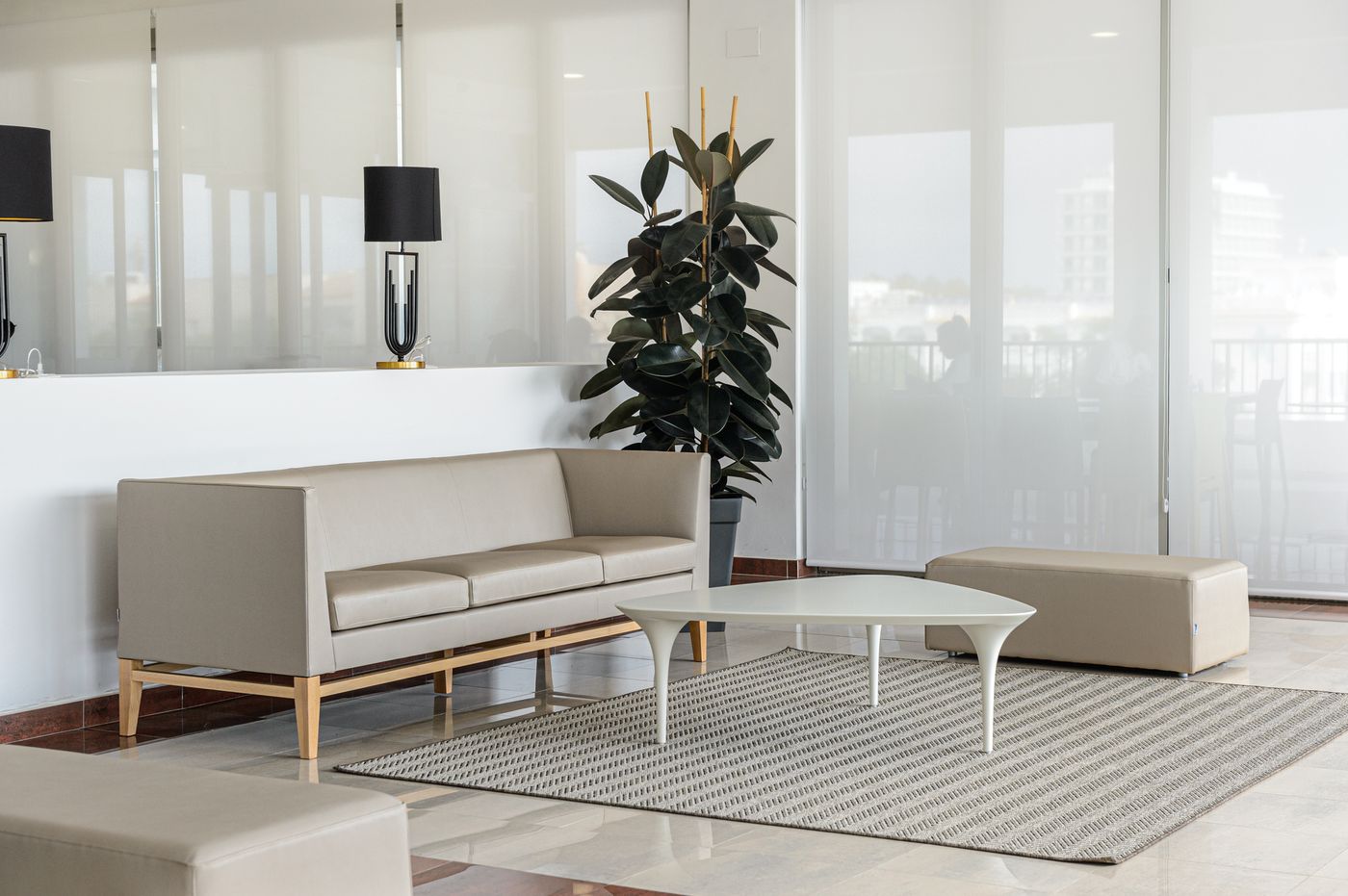 Apartamentos-Playasol-Riviera-Lobby-41