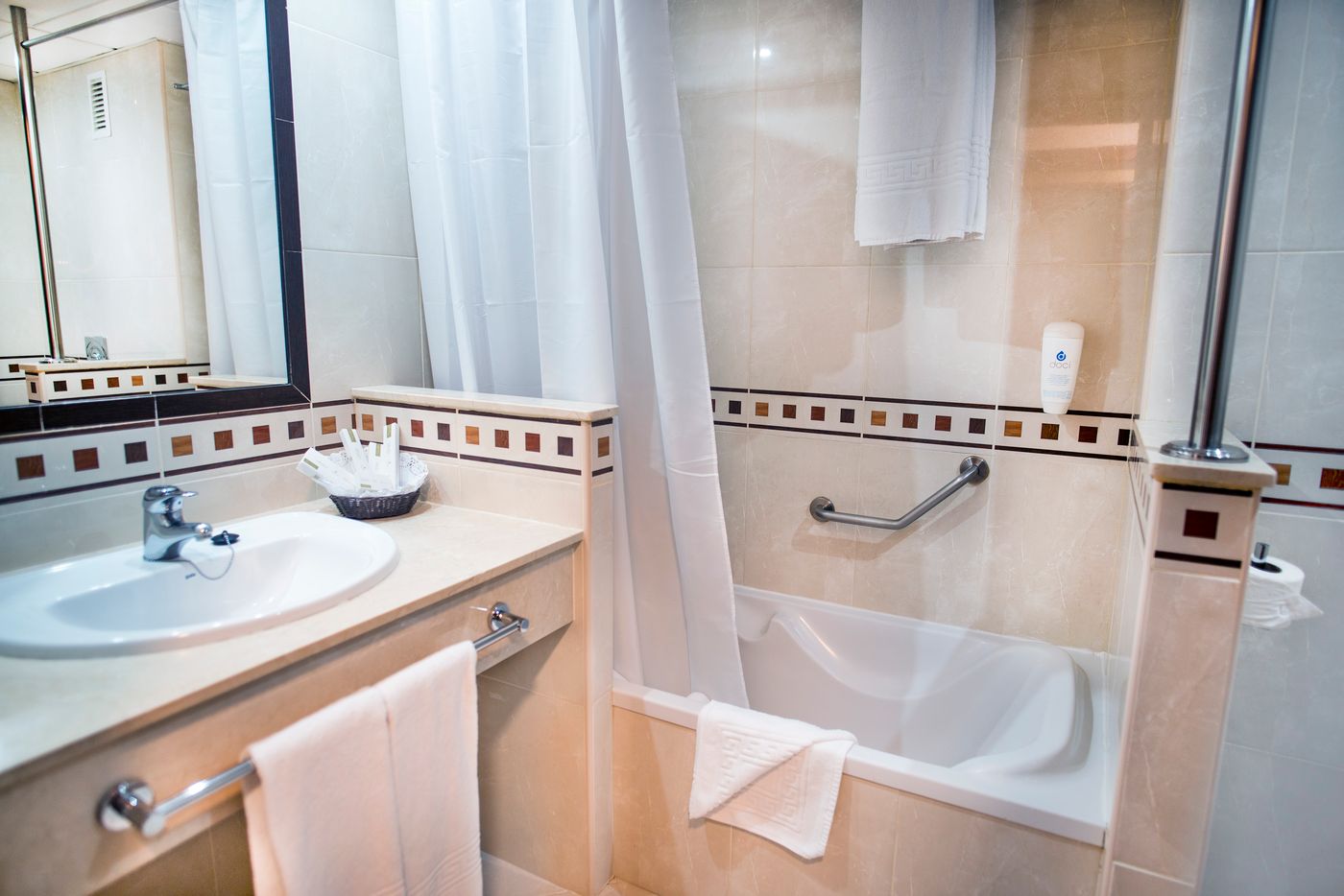 Smy-Puerto-de-la-Cruz-Room-34