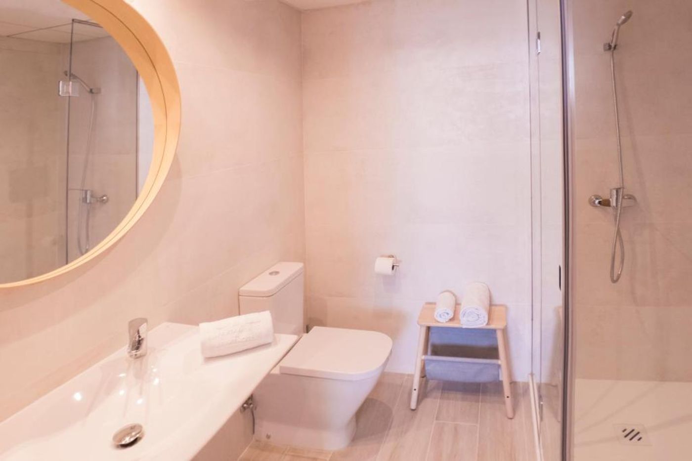 CYE-Holiday-Centre-Room-38