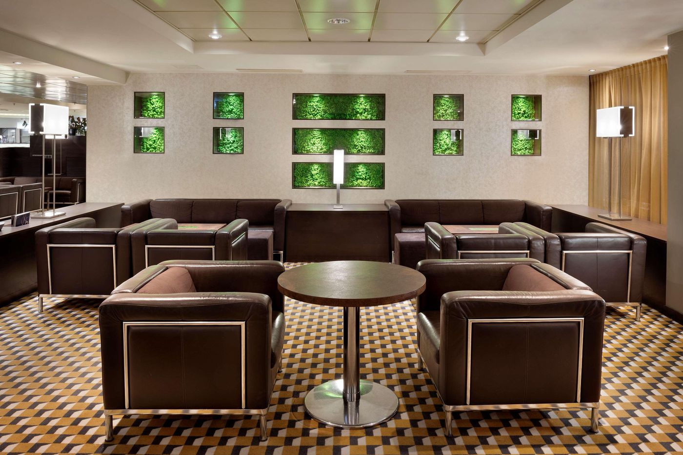 Radisson-Blu-Hotel-Olumpia--Lobby-5