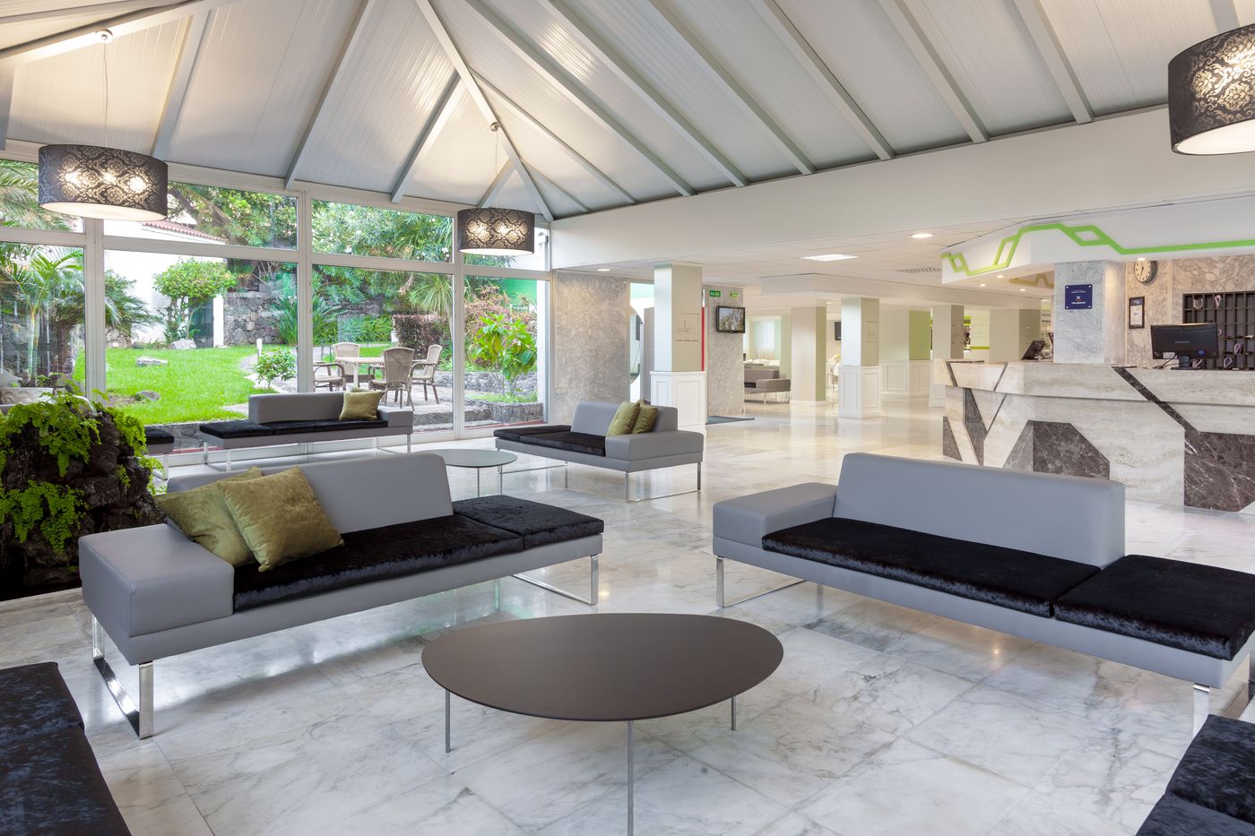 Parque-Vacacional-Eden-Lobby-41