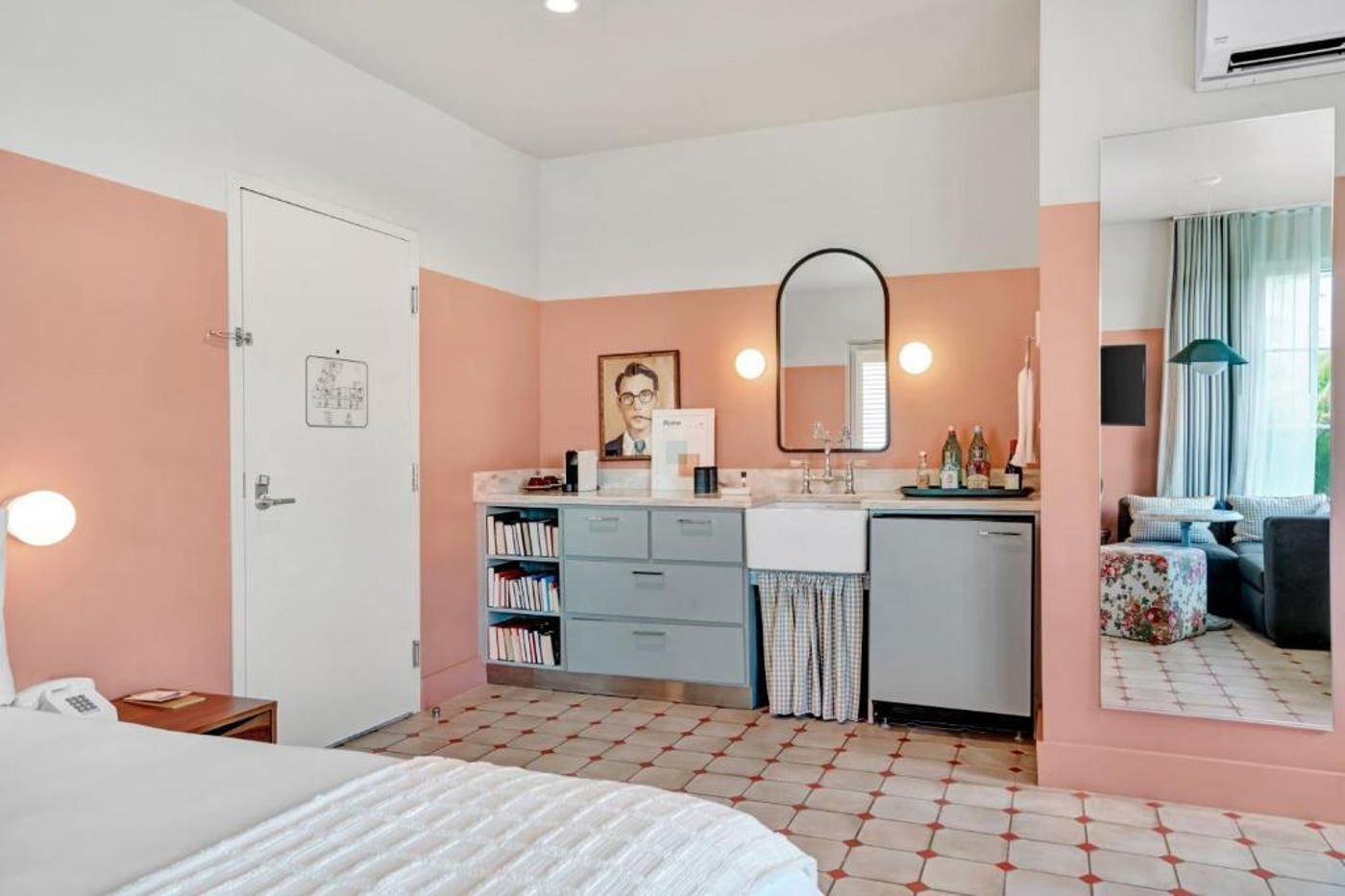 Hotel Trouvail Miami Beach - 8BCD20A21BF8F917DBE40DE37F10A70122F8B7C8