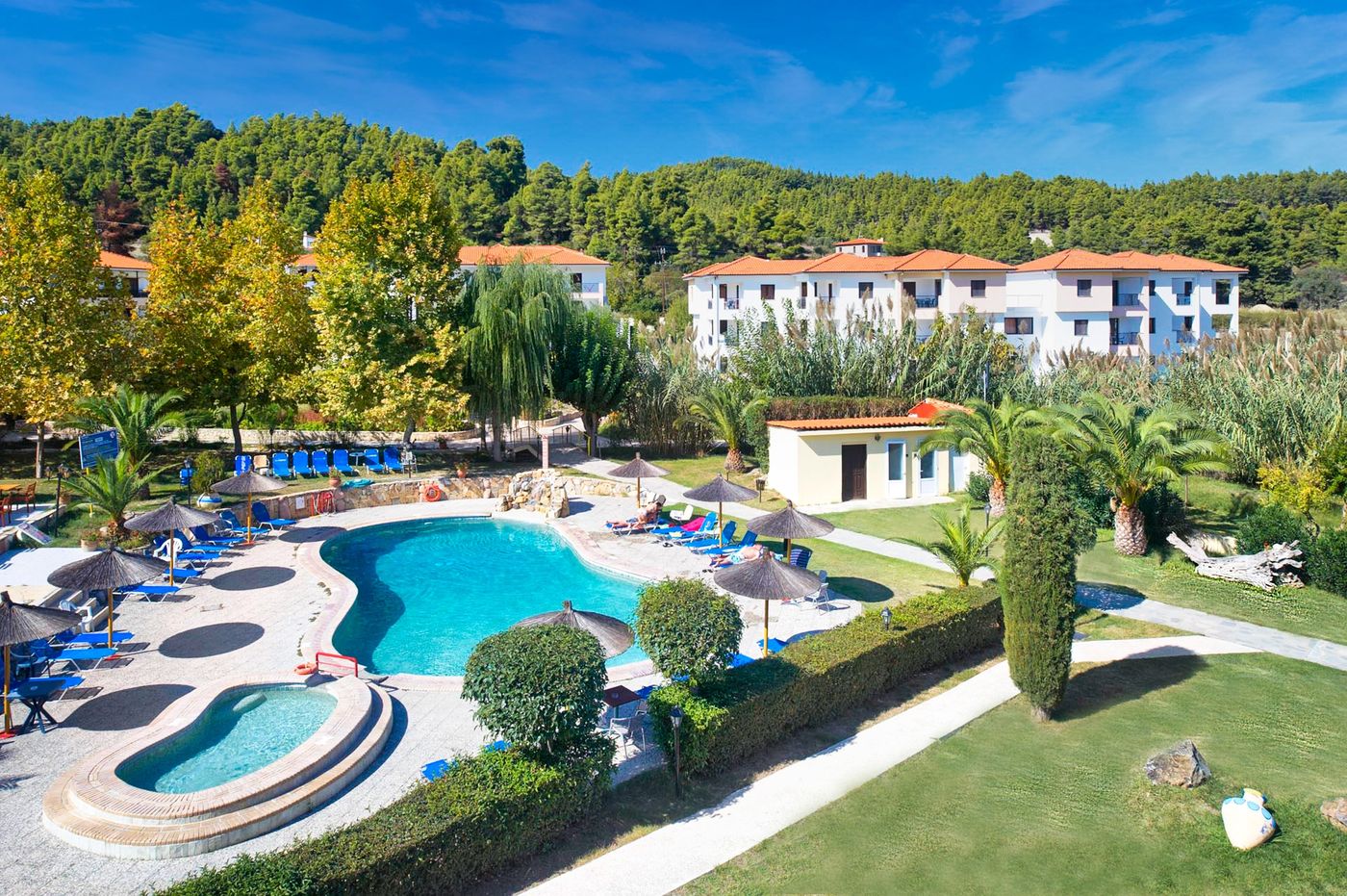 Chrousso-Village-Pool-3