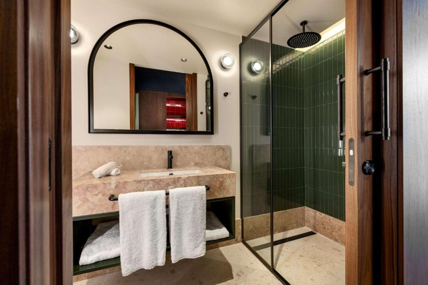 DUO-Hotel-Lisbon--Curio-Collection-By-Hilton-Room-28