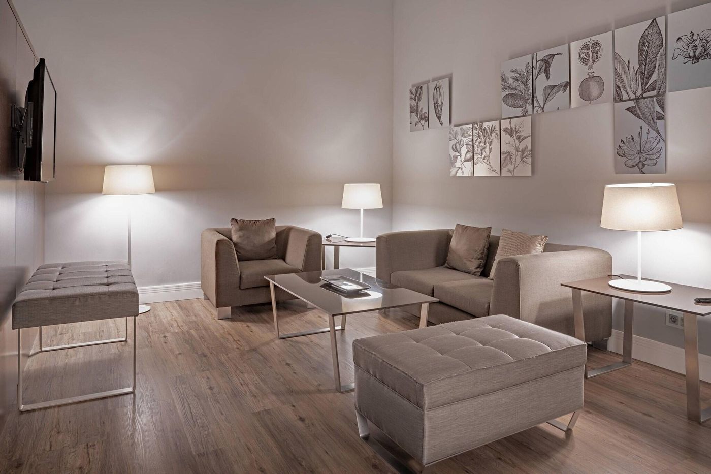 AC-Hotel-Palacio-del-Retiro-Autograph-Collection-Room-27