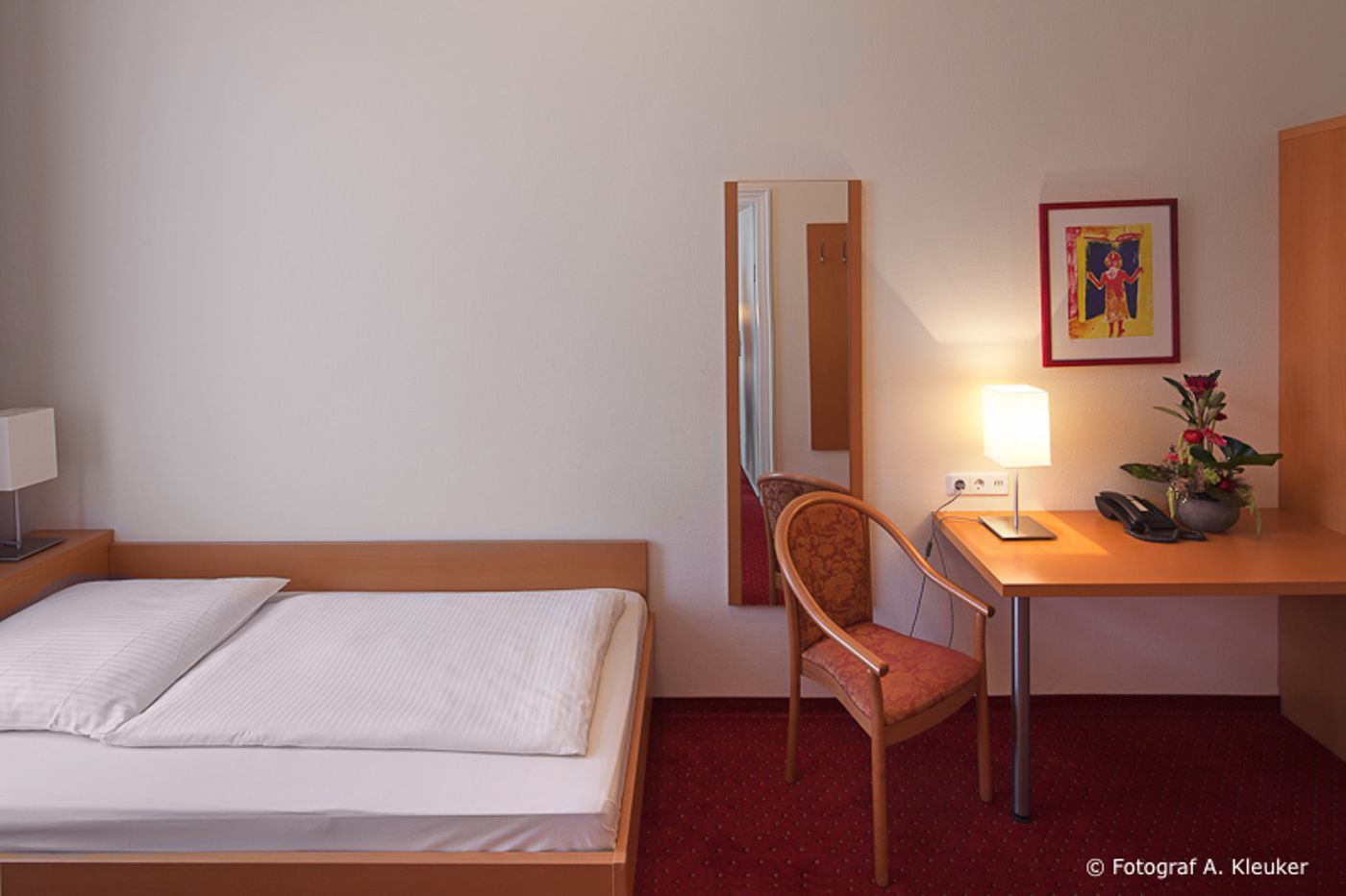 Air-in-Berlin-Hotel-Room-11