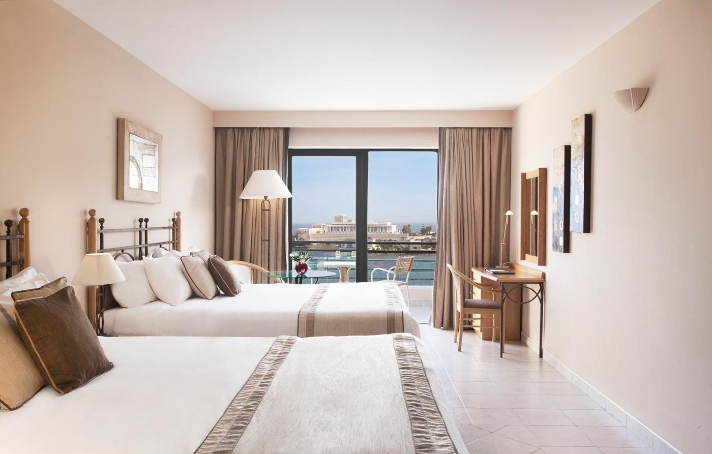 Verdi-St--George-s-Bay-Marina-Room-18
