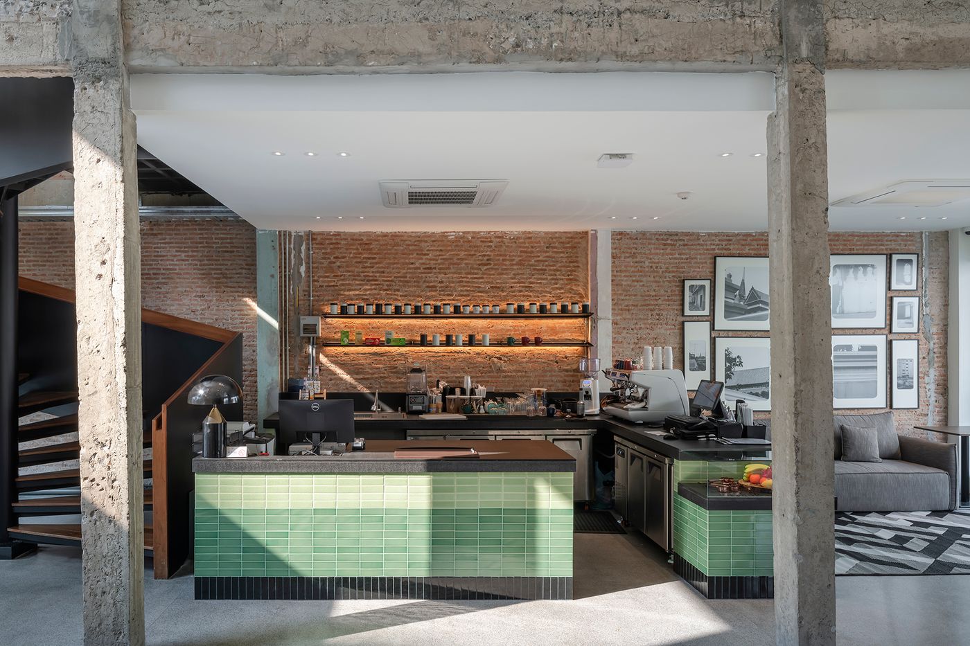 Lilit-Bang-Lumphu-Hotel-Lobby-18