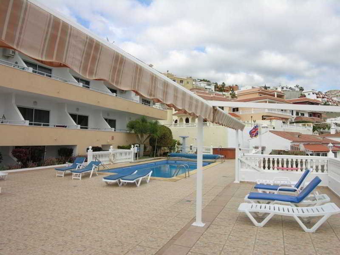 Florida-Park-Club-Pool-3