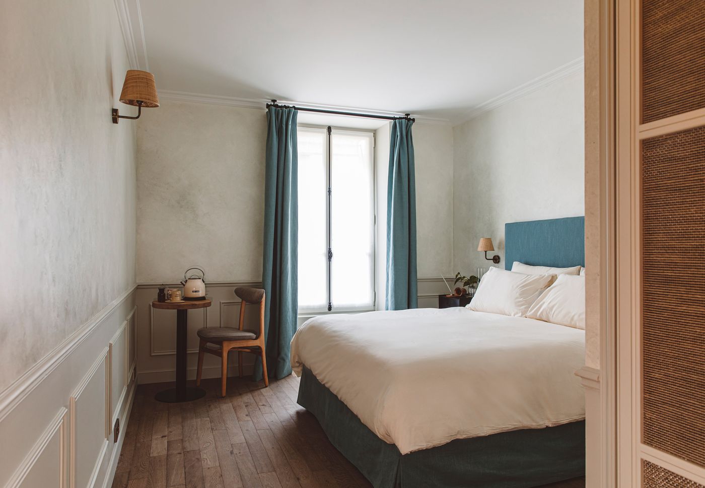 Hoy-Paris-Room-19